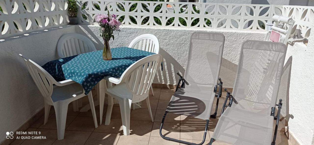 Charmant 2 Pieces Avec Terrasse En Bord De Mer Лёкат Экстерьер фото
